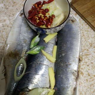 红烧青鱼的做法步骤：3