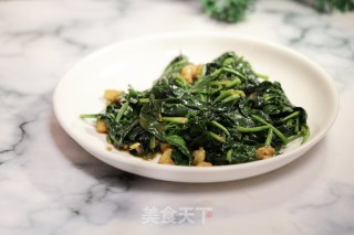 虾仁炒菠菜的做法步骤：6