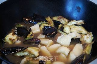 土豆炖茄子酱的做法步骤：5