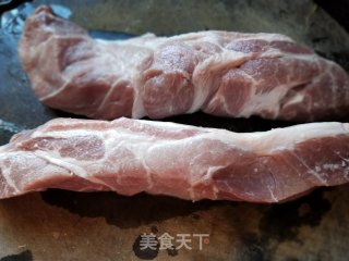 蒲公英猪肉馅生煎包的做法步骤：1
