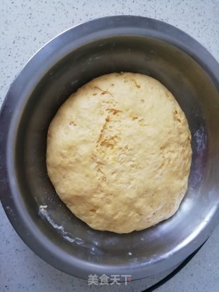 南瓜花卷的做法步骤：4