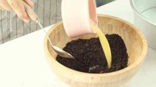 自制蛋糕|奥利奥酸奶慕斯的做法步骤：1