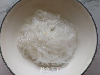 香椿木耳粉丝鸡蛋饺的做法步骤：9