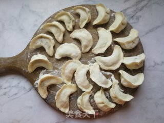 香椿木耳粉丝鸡蛋饺的做法步骤：23