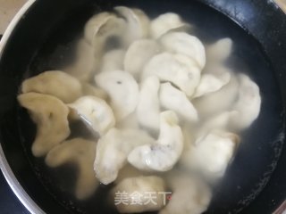 香椿木耳粉丝鸡蛋饺的做法步骤：24
