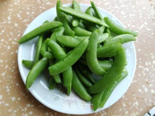 山药炒甜豆角的做法步骤：1