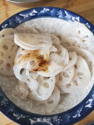 炝拌藕片的做法步骤：3