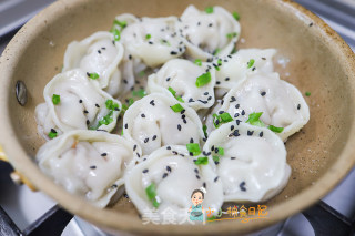 10个月以上辅食牛肉芹菜饺子的做法步骤：9