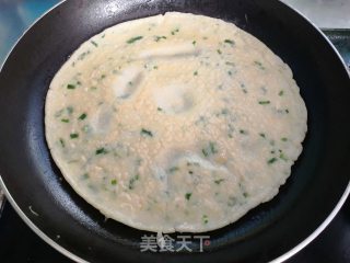 韭菜鸡蛋饼的做法步骤：6