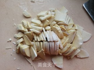 荷兰豆木耳炒春笋的做法步骤：4