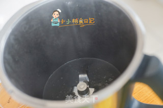 6个月以上辅食红枣黑芝麻糊的做法步骤：3