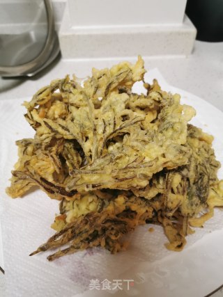 油炸香椿芽的做法步骤：8
