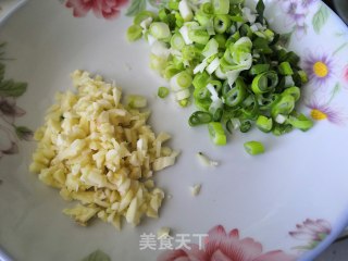 家常油泼面的做法步骤：2
