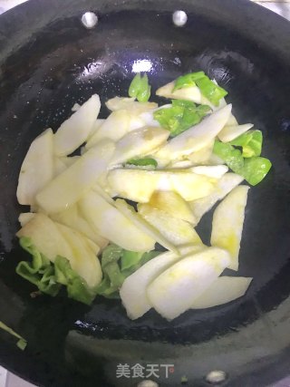 清炒山药的做法步骤：3