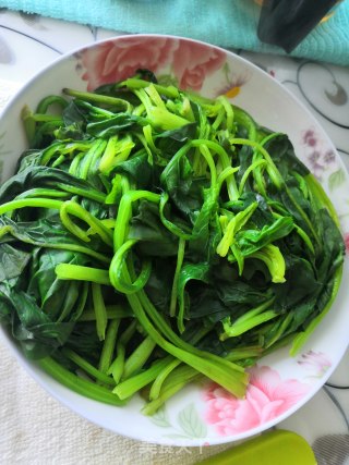 宝宝辅食-补铁菠菜猪肝面的做法步骤：1