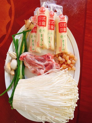 干贝日本豆腐煲的做法步骤：1