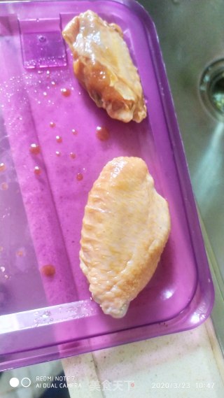 盐焗鸡中翅的做法步骤：2