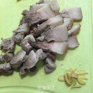 春笋烧肉的做法步骤：3