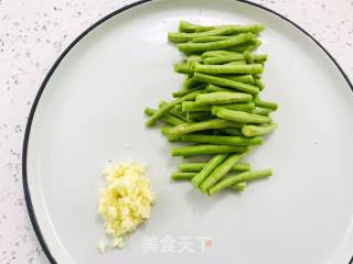 凉拌豆角的做法步骤：2