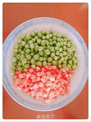 碎肉豌豆的做法步骤：1