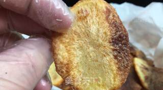 家常炸薯片，简单又美味，新手无失败，就是太费油，会被老妈揍O(∩_∩)O。的做法步骤：8