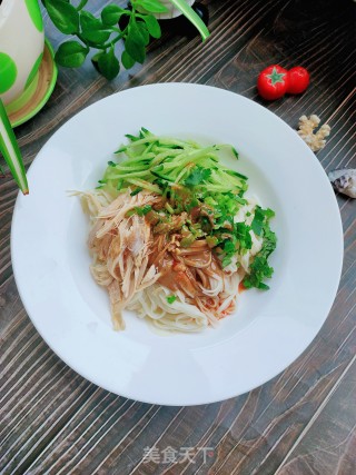 芝麻酱鸡肉丝拌面的做法步骤：12