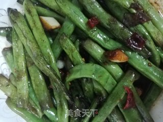 干煸无丝豆的做法步骤：3