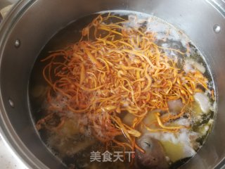 虫草花土鸡汤的做法步骤：8