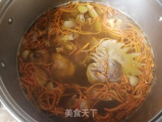 虫草花土鸡汤的做法步骤：9