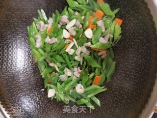 刀豆炒肉片的做法步骤：8