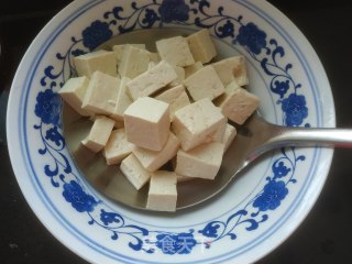 韭菜烧豆腐的做法步骤：6