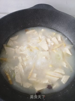 响铃笋尖海鲜汤的做法步骤：6