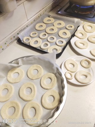 有味道的甜甜圈的做法步骤：9