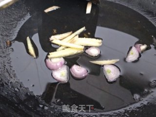 尖椒炒肉的做法步骤：5