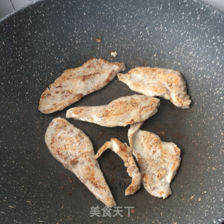 口蘑鸡肉双煎沙拉的做法步骤：15