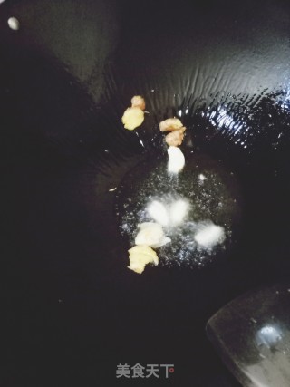 凤爪煲黄豆的做法步骤：3