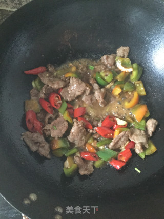 双椒牛肉的做法步骤：3