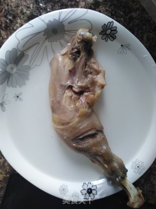手撕鸡的做法步骤：2
