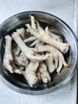 凉拌无骨鸡爪的做法步骤：4