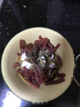 砂锅锡纸牛肉的做法步骤：1