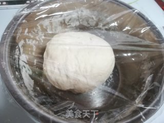 春日应季美食——茴香苗猪肉馅饺子的做法步骤：2