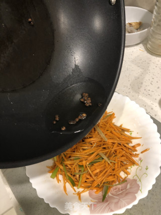 凉拌胡萝的做法步骤：4