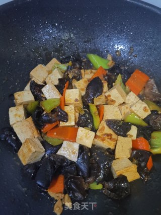 酱烧豆腐的做法步骤：6