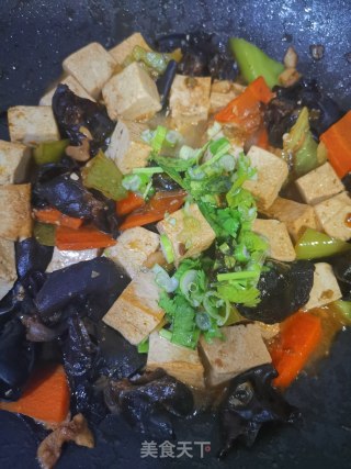 酱烧豆腐的做法步骤：7