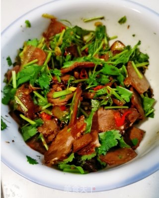 香菜拌牛肉的做法步骤：4