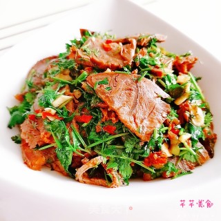 香菜拌牛肉的做法步骤：5