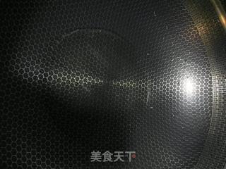 炒花生米的做法步骤：3