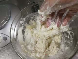 糖油饼和油条的做法步骤：1