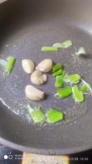 瘦肉炒香菇圆椒的做法步骤：4