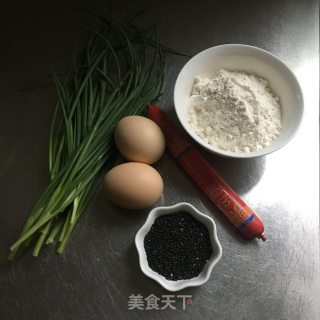 火腿肠香葱饼的做法步骤：1
